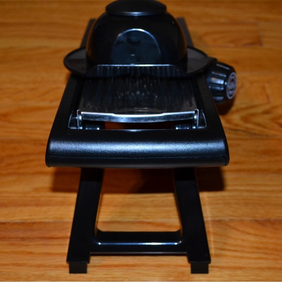 Crofton collapsible mandolin slicer with food holder - Picture 5 of 8